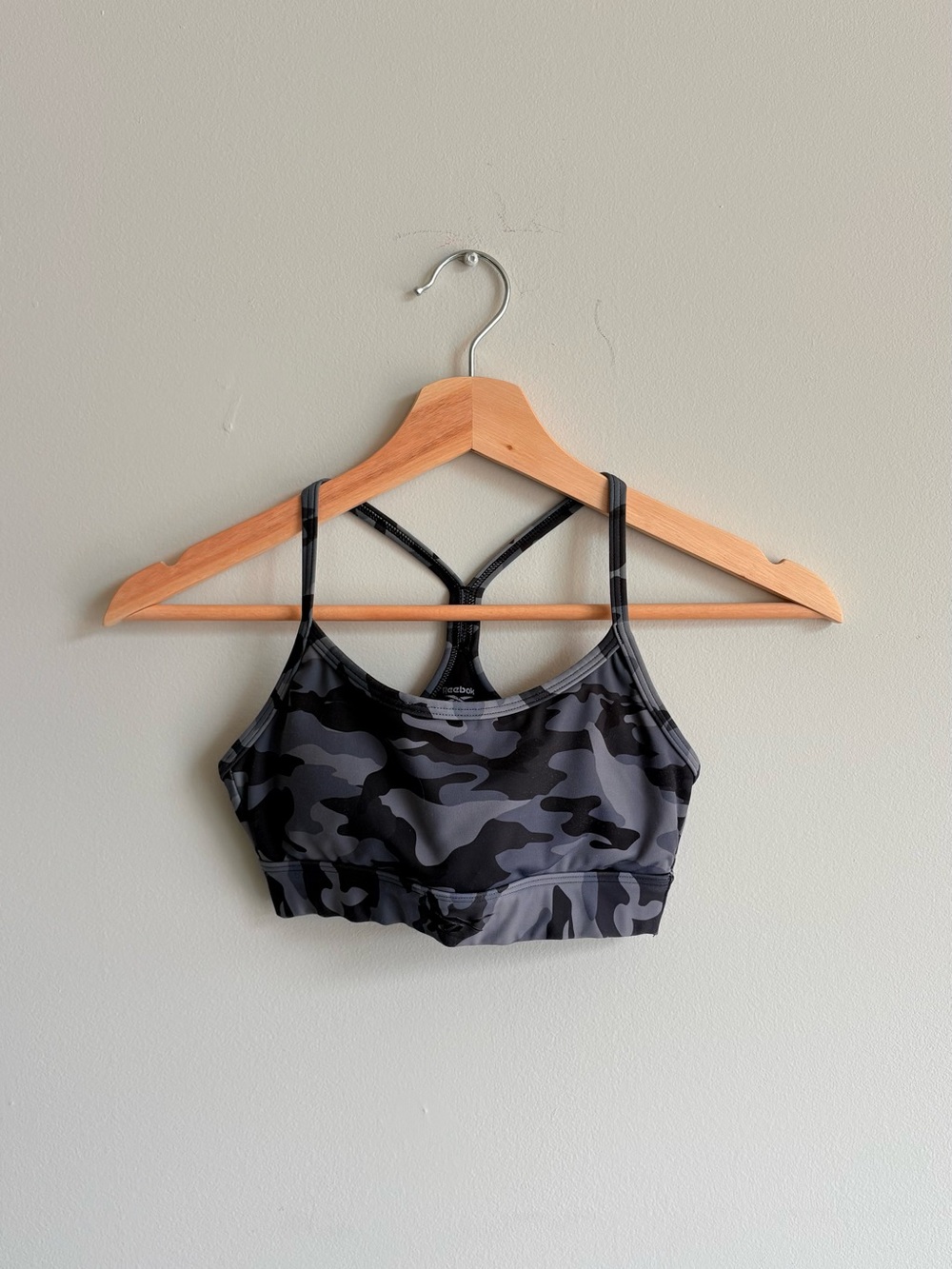 Women’s Camouflage Sports Bra - Black/Grey